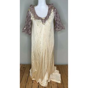 Vtg HENSON KICKERNICK 2 piece Nightgown Robe Set